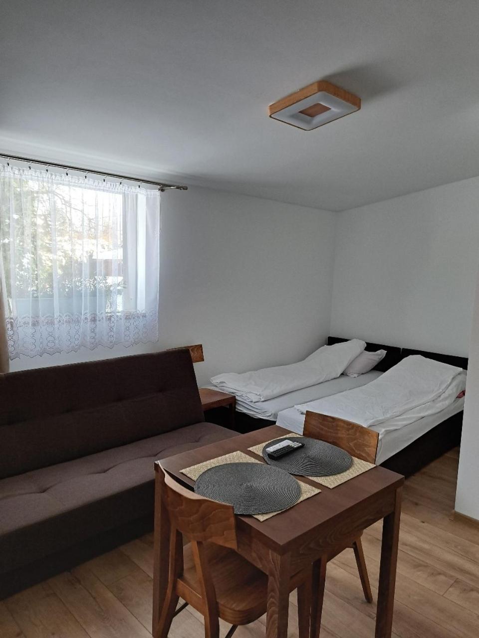 Appartement U Adama à Wieliczka Extérieur photo